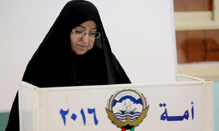 Kuwaitis head to the polls to vote for members of parliament 